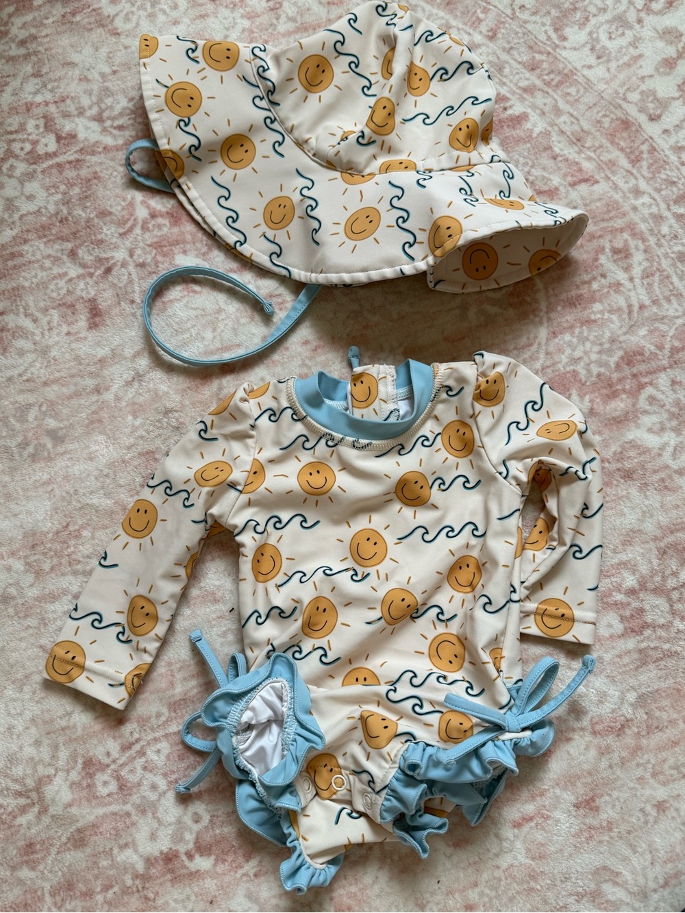 Caden Lane Suns Out Rashguard Ruffle Swimsuit And Hat 0-3 Months